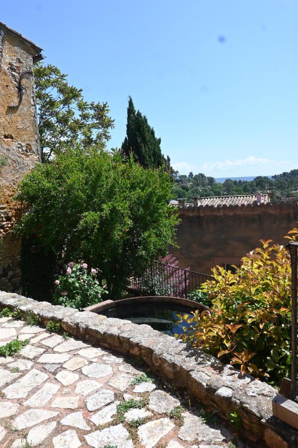 Maison Porte Heureuse * Roussillon en Isere